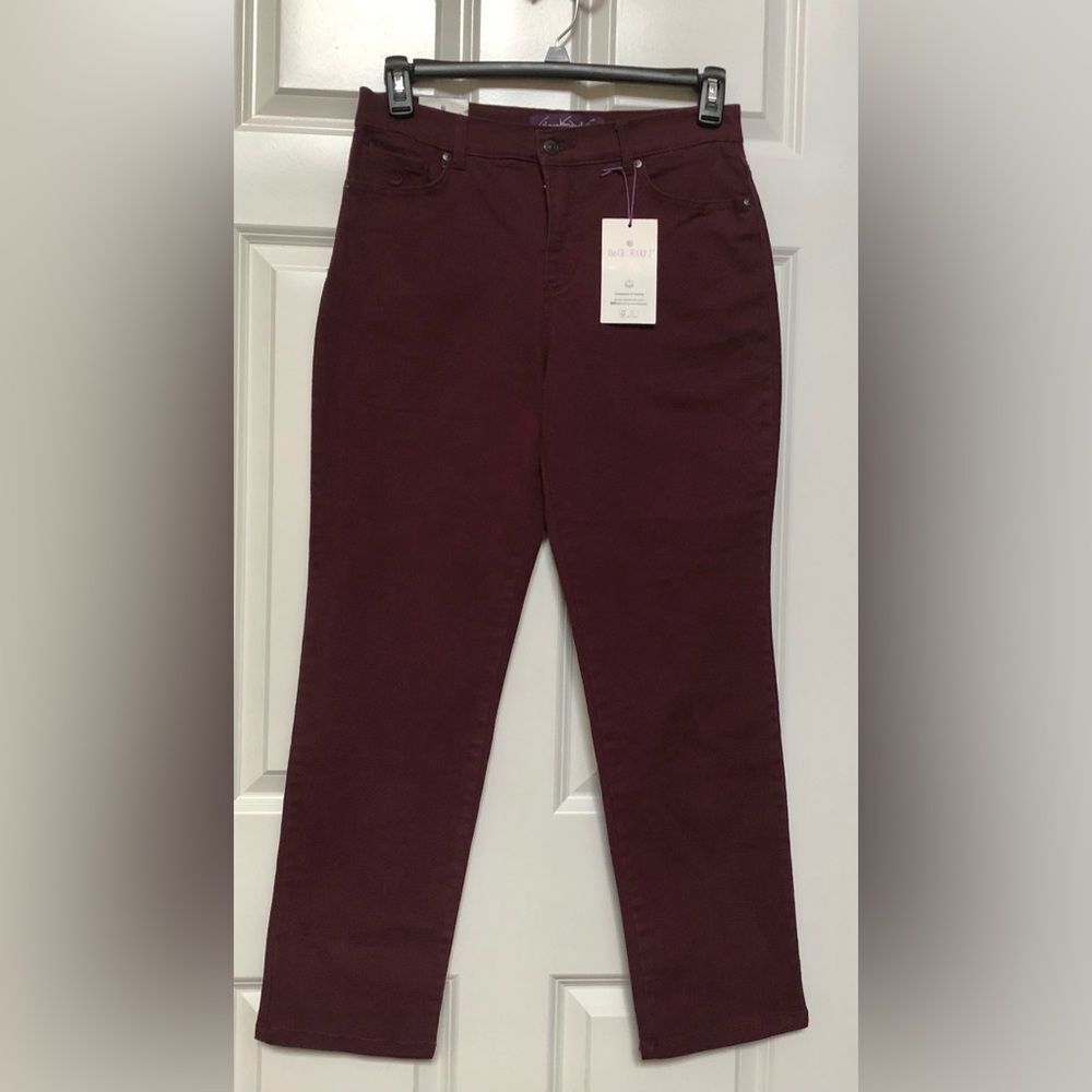 GLORIA VANDERBILT AMANDA THE ORIGINAL SLIMMING JEAN WOMEN'S SIZE 8 SHORT WINE